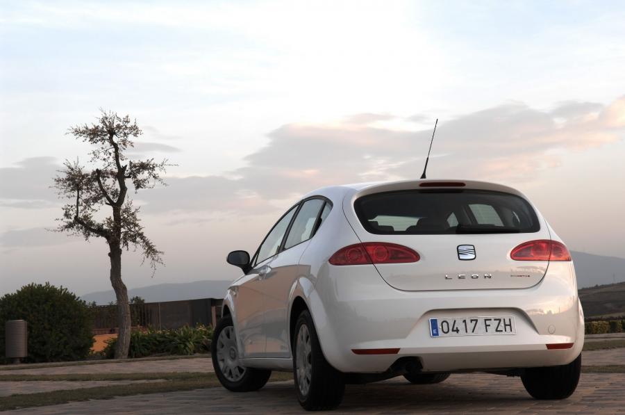  Seat Leon EcoMotive 2008 года  (фото 26 из 35)